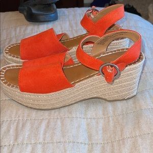orange platforms
